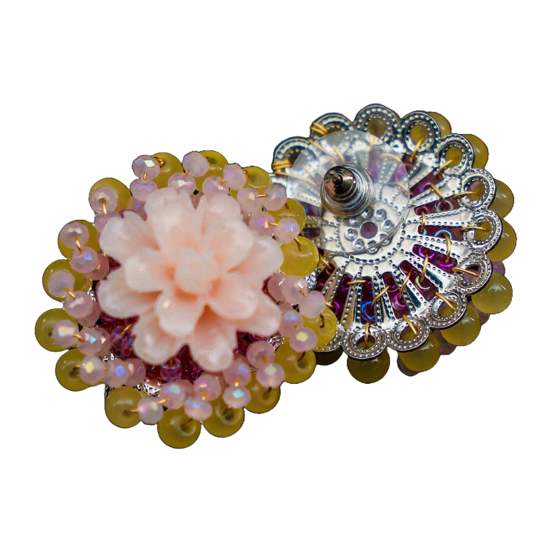 Introducing Raani's Blossom Brilliance Earrings, an exquisite pair of everyday comfortable light-weight elegant earrings designed for effortless wear throughout the day. Delicately crafted in the shape of blossoms, these lightweight earrings are adorned with delicately designed petals, adding a touch of sophistication to any outfit. Perfect for all-day wear, they ensure comfort without compromising on style.