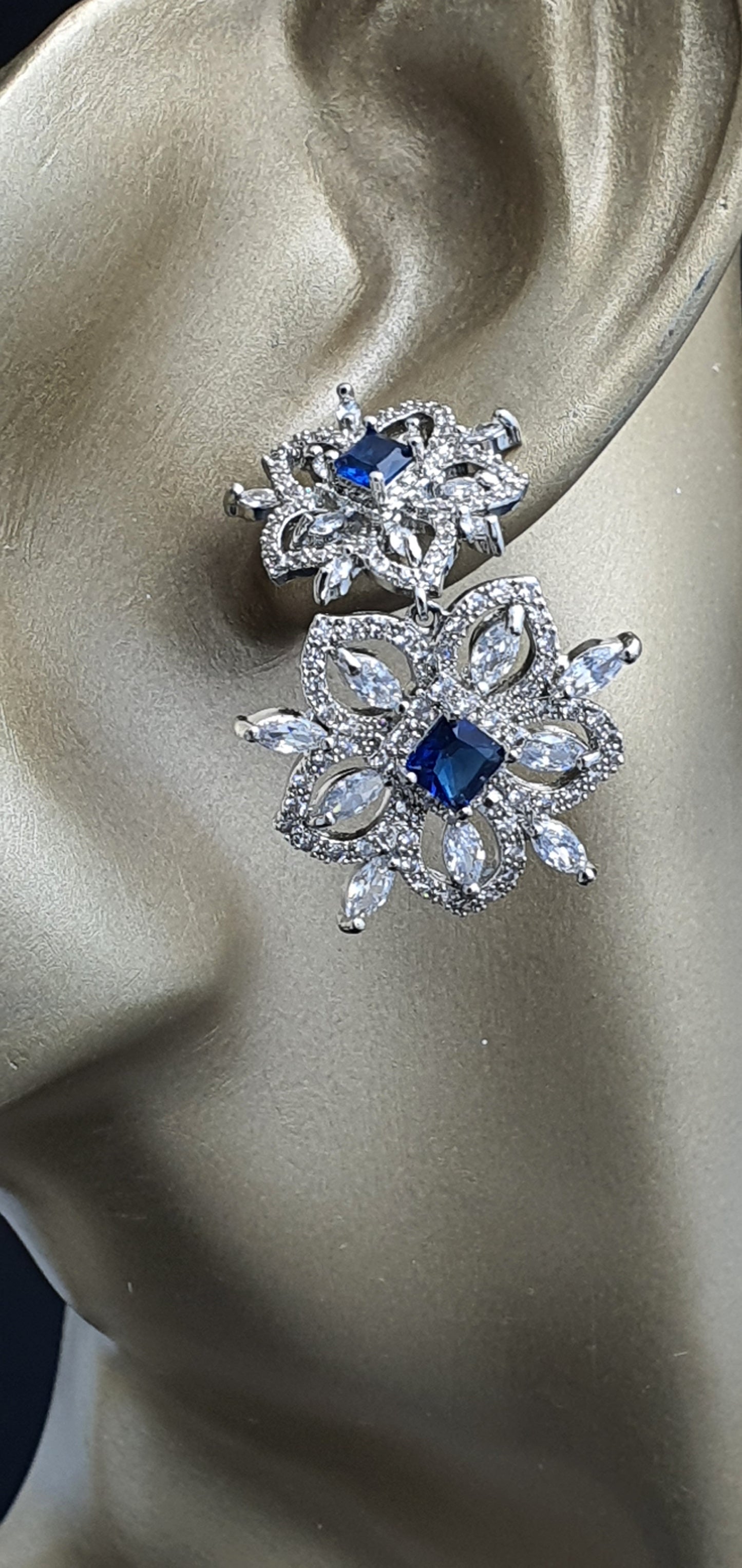 Raani's Regal Blue Necklace Set