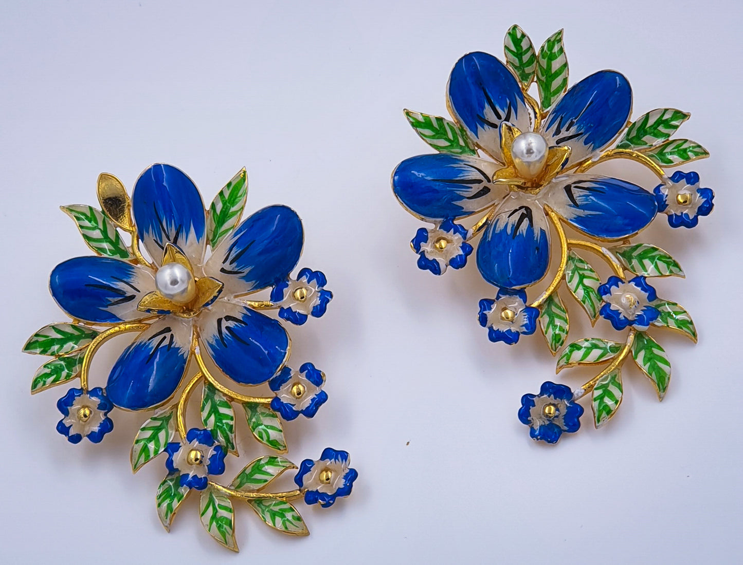 Raanis Ciel Floral Earrings